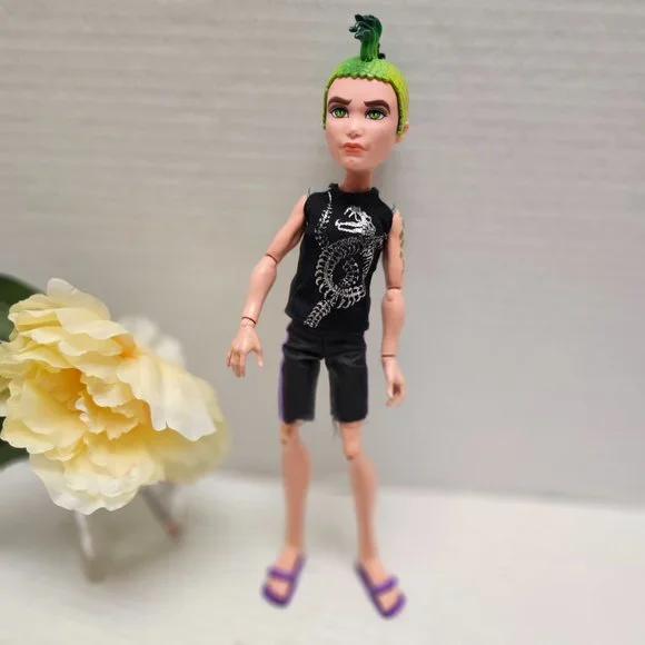 Mattel Toys Monster High Male Doll Deuce Gorgon Manster Green